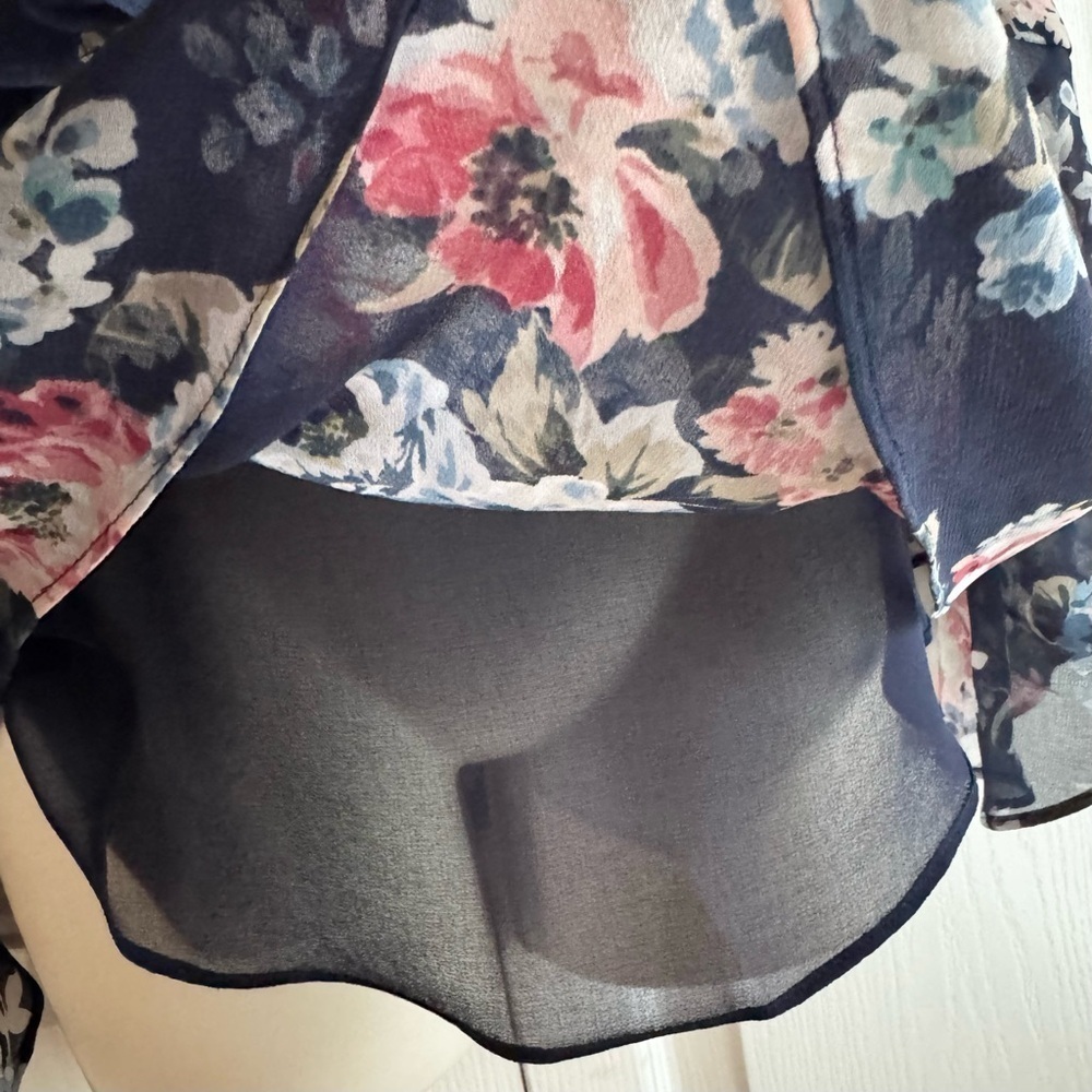 White House Black Market Floral Tiered Flounce Top - Picture 7 of 10